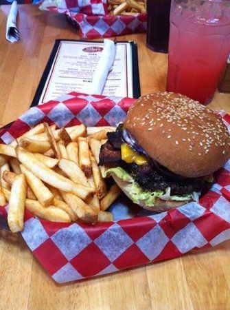 Haley's Sports Bar & Grill