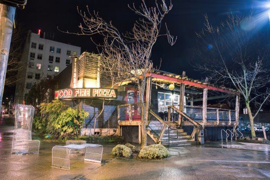 La Fiamma Wood Fire Pizza