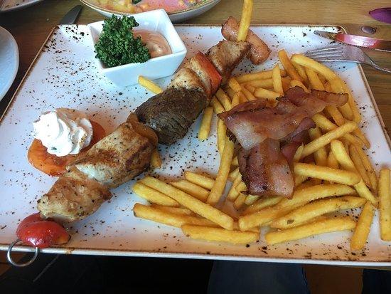 Paparazzi Restaurant