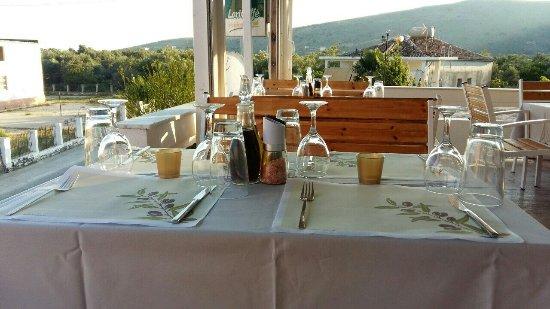 Veranda Bar Restaurant