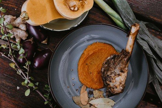 16th Lintel Restaurant