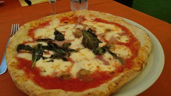 Pizzeria Toto' E Peppino