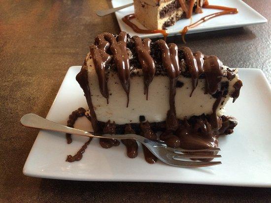 Cosmopolitan Lounge Bar&bistrot