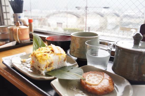 Omiyagedokoro & Ochadokoro Hashi No Eki