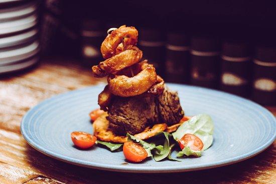 Corner Pocket Bar & Grill