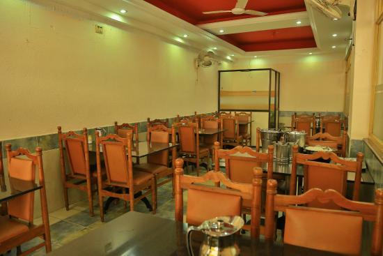Abhinandan Veg Restaurant