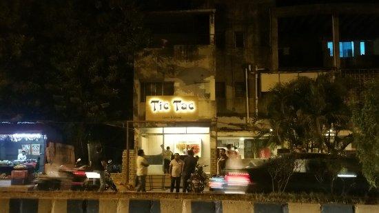 Tic Tac Restaurant