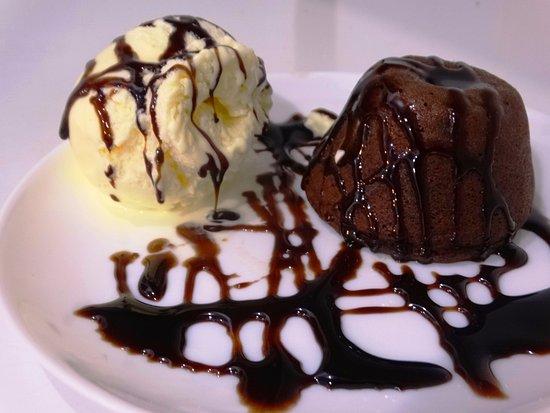 Familia Bella Pizza Gourmet