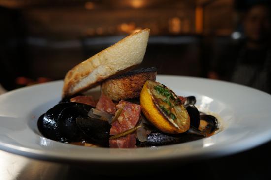 Rare 125 Neighborhood Grill