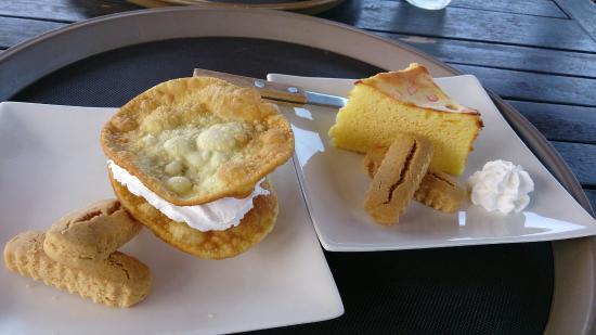 Seaside Cafe Kanutan