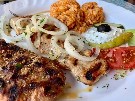 Santorini Taberna Griega