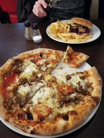 Torvet Burger og Pizza