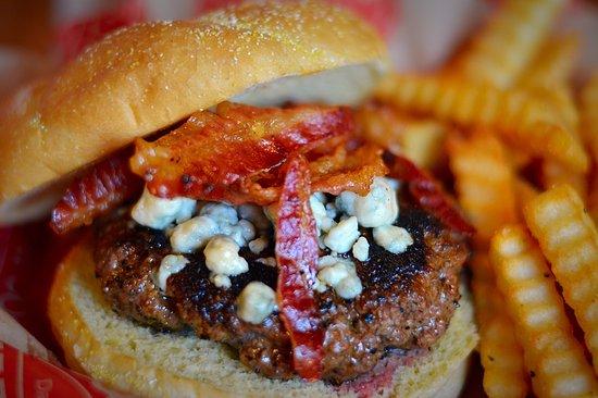 Fat Dog's Grille and Pub