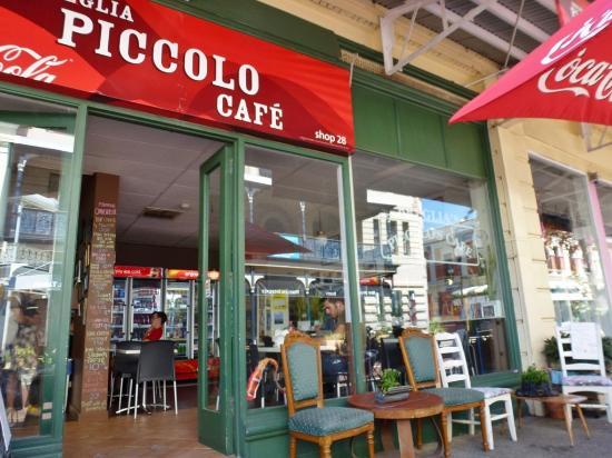 Breglia's Piccolo Cafe