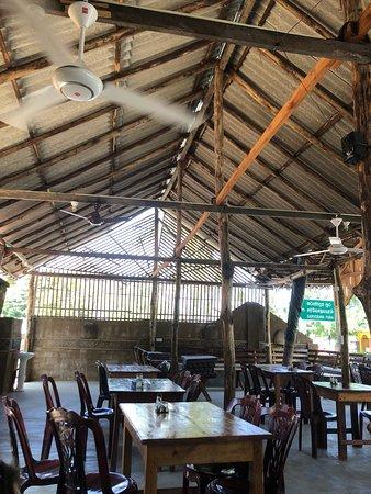 Arugambay Seafood Restaurant