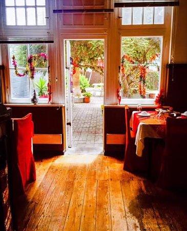 Cai Tai Thai Asian Restaurant