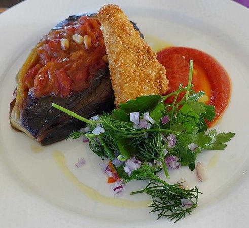 Chris's Beacon Point Restaurant & Villas