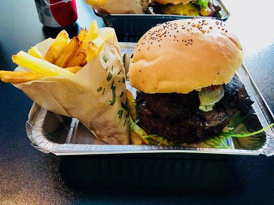 Clandestino Burger