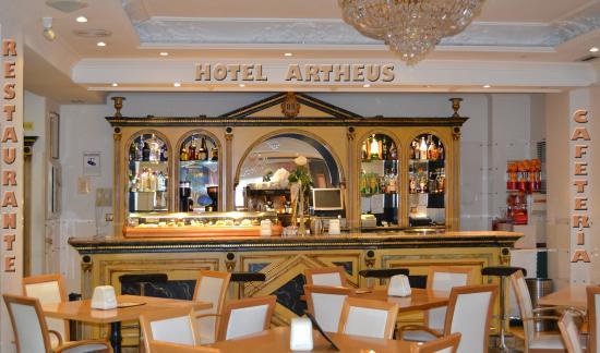 Artheus Restaurant