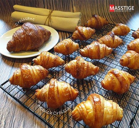 Masstige Bread & Coffee