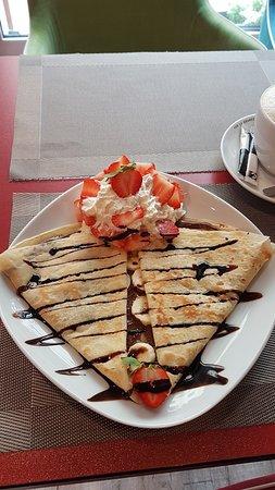 Creperie Cafe "Mon Cherie"