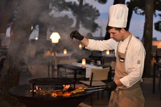 Pink Cricket beach bar & restaurant