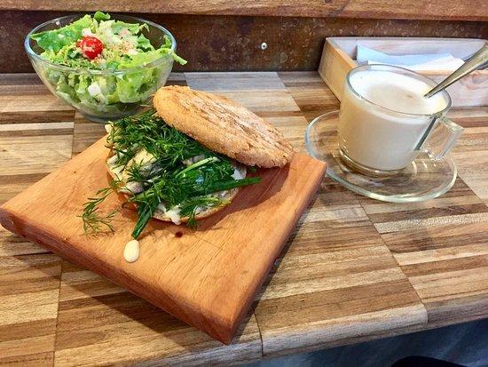 222 Sanducheria & Paleteria