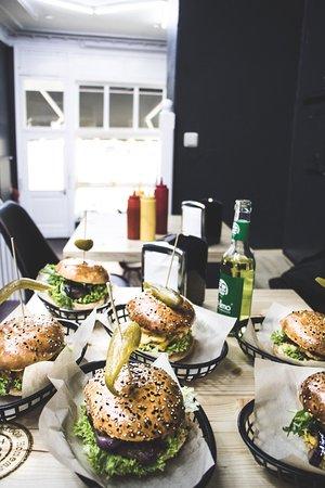 BurgerCrew Homemade Burger Grill