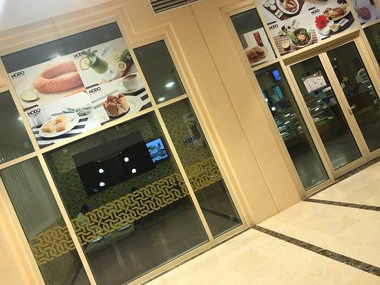 Modo Restaurant and Cafe