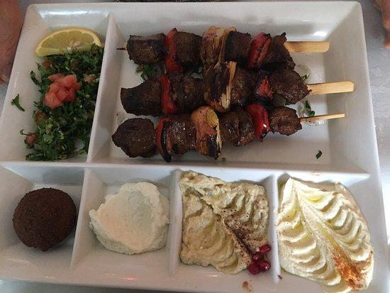 Naa Naa Restaurant and Cafe