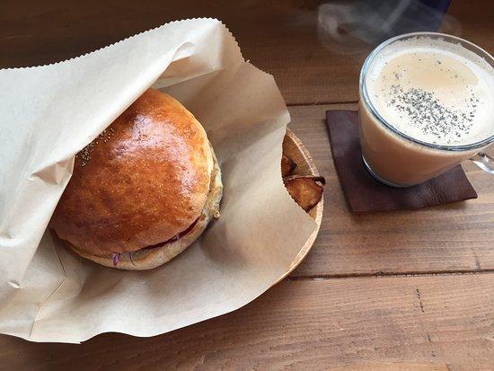 Niseko Sanroku Parlour