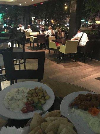 PLAY Concept Bar & Restaurant