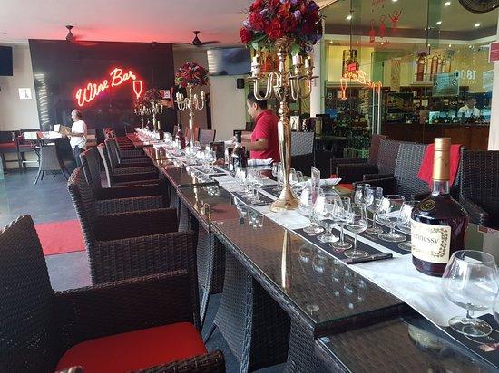 WineBar La Cava de James