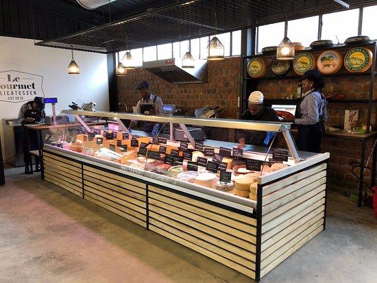 Le Gourmet Delicatessen