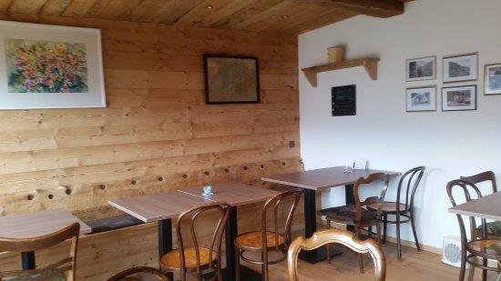 Cafe et chambres d'hotes le Velazet