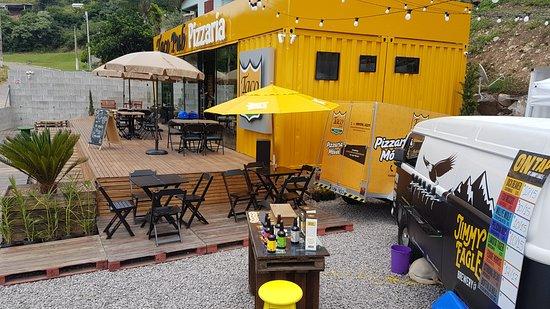 Taco Pub Pizzaria