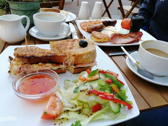 Chapter 12 Coffee Rooms