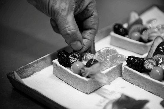 Pasticceria Artigianale Gelato Caffe