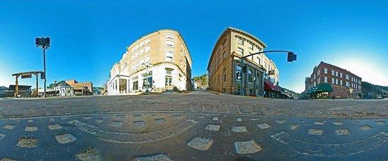 His & Hers Ale House and Wine Bar