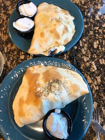 Layla's Gyros and Pizzeria