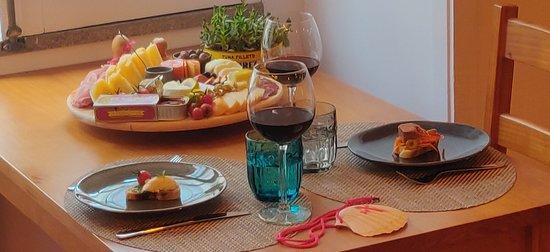 Caminhas Mercearia & Petiscos