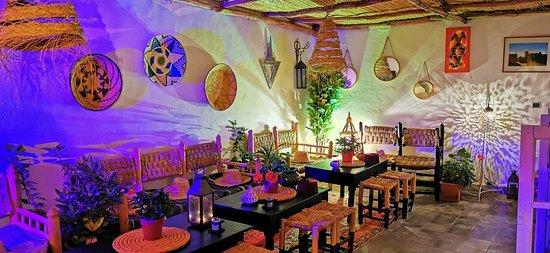 Cafe restaurant Art house