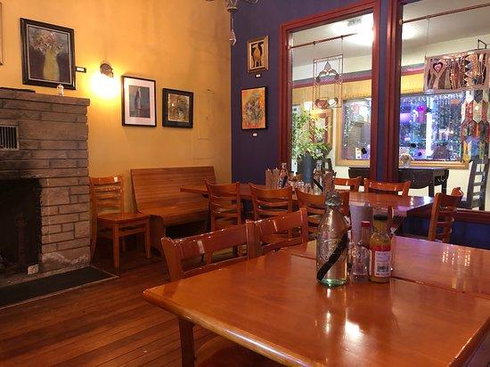 Luna's Cafe & The Three Sisters Bakery