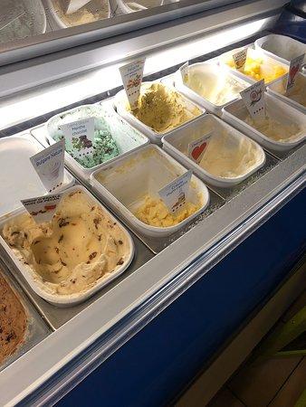 Les Glaces Martegales