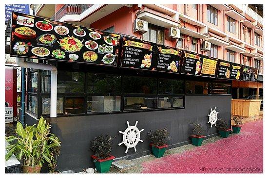 Thaza Family Food Park