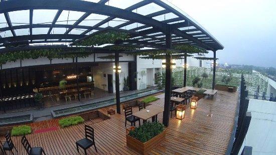 Ambalika Resto & RooftopBar