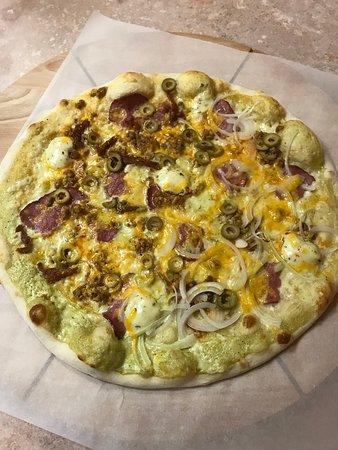 BroliU pizza