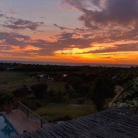 77 West Restaurant & Bar