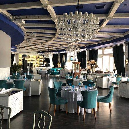 Senator Restaurant & Pearl Hall