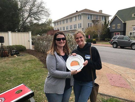 Stripers Bar and Grille